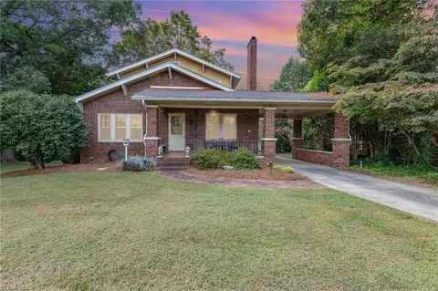 1107 New Garden Rd, Greensboro, NC 27410