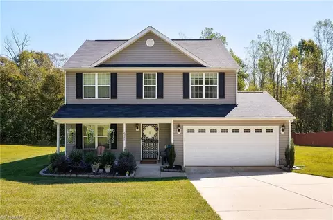 6277 Brentwood Park Ct, Rural Hall, NC 27045