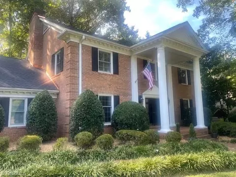 226 Cedar Trl, Winston Salem, NC 27104