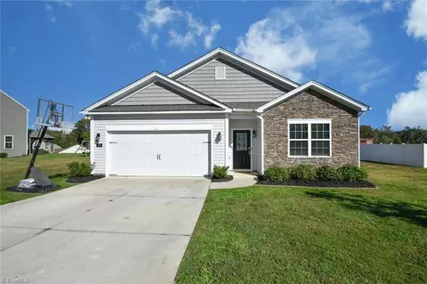 286 Royce Dr, Winston Salem, NC 27107