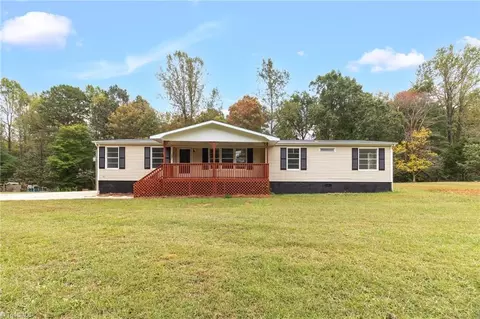 2647 Bethel Lucas Rd, Asheboro, NC 27205