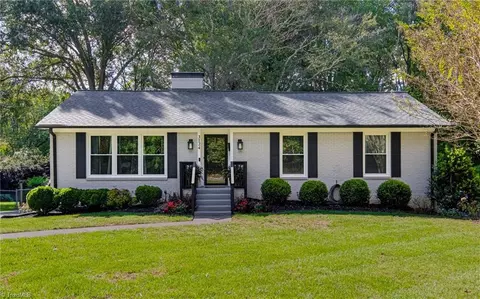3124 Gladstone St, Winston Salem, NC 27104