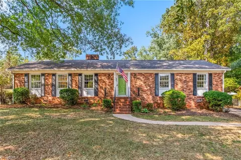 4121 Briarcliffe Rd, Winston Salem, NC 27106