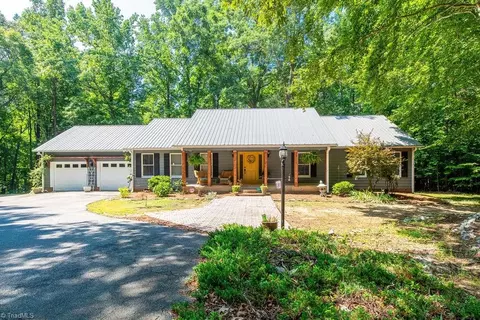 5685 Wagoner Rd, Trinity, NC 27370