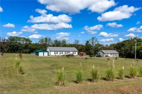 1307 Union Grove Church Rd, Yadkinville, NC 27055
