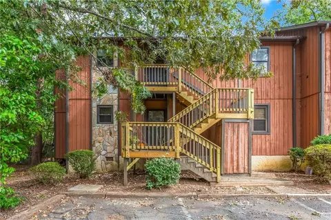2002 Aspen Way, Winston Salem, NC 27106