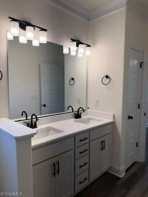 Bath - 136 Royal Pines Dr, Trinity, NC 27370 photo 1 of 2