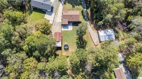 View/Area - 182 Windsor Dr, Graham, NC 27253 photo 6 of 8