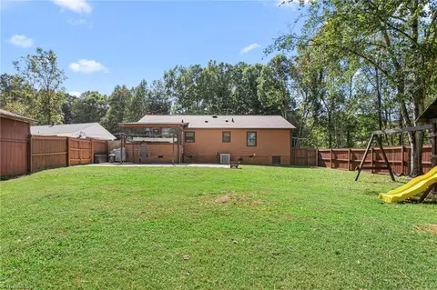 Exterior - 182 Windsor Dr, Graham, NC 27253 photo 9 of 11