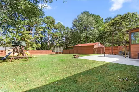 Exterior - 182 Windsor Dr, Graham, NC 27253 photo 7 of 11