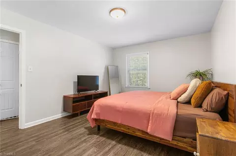 Bedroom - 182 Windsor Dr, Graham, NC 27253 photo 2 of 4