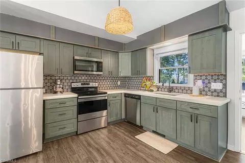 Kitchen - 182 Windsor Dr, Graham, NC 27253 photo 1 of 4