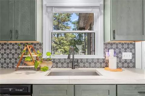Kitchen - 182 Windsor Dr, Graham, NC 27253 photo 3 of 4
