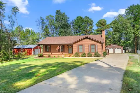 182 Windsor Dr, Graham, NC 27253