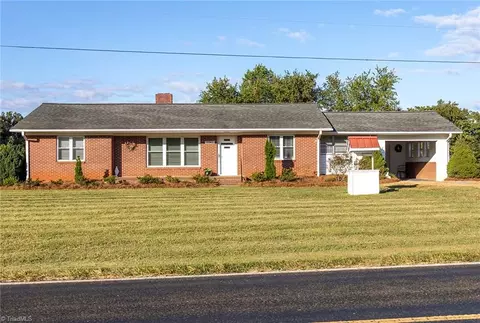 2043 Snow Hill Church Rd, Danbury, NC 27016