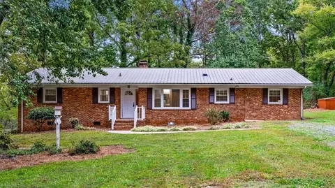 5979 Us Highway 220, Asheboro, NC 27205