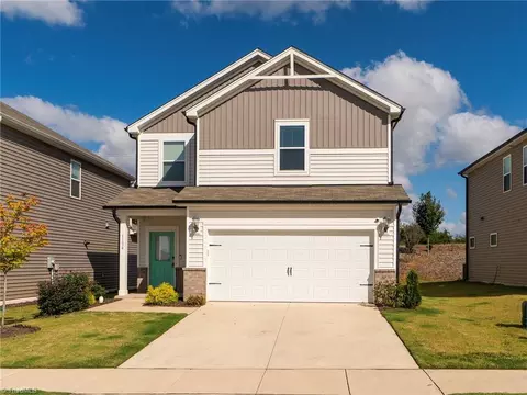 1136 Orchard Stream Dr, Haw River, NC 27258