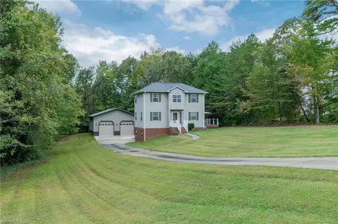 217 Peace Haven Dr, Lexington, NC 27292