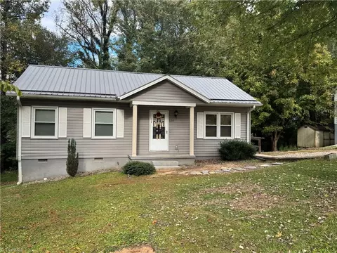 126 Hill St, North Wilkesboro, NC 28659