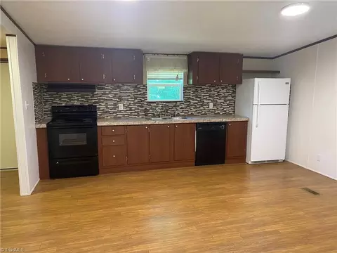 263 Ward St, Roaring River, NC 28669 photo 2
