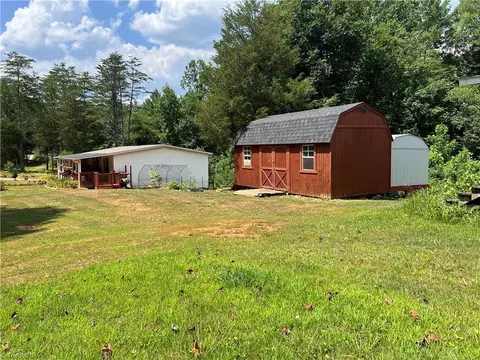 263 Ward St, Roaring River, NC 28669 photo 14
