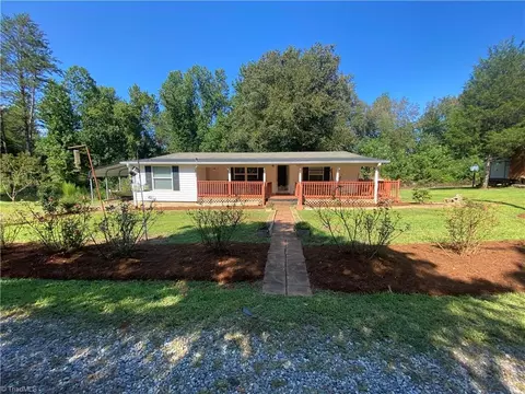 263 Ward St, Roaring River, NC 28669 photo 8