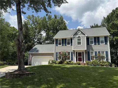 3 Sawmill Ct, Greensboro, NC 27407