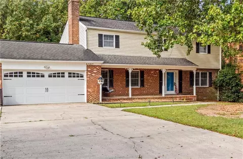 4307 Oak Hollow Dr, High Point, NC 27265