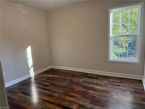 Bedroom - 5045 Lake Darr Rd, Trinity, NC 27370 photo 3 of 4