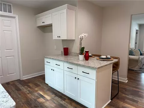 Kitchen - 5045 Lake Darr Rd, Trinity, NC 27370 photo 2 of 3