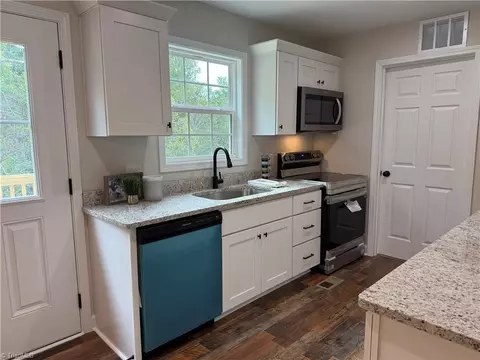 Kitchen - 5045 Lake Darr Rd, Trinity, NC 27370 photo 3 of 3