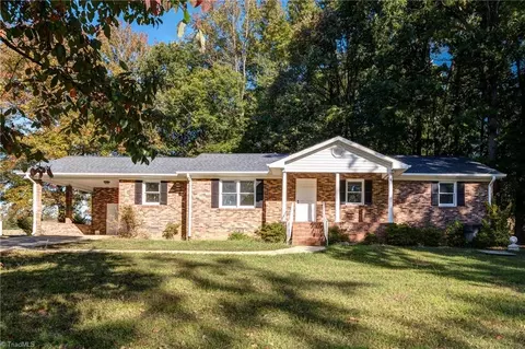2402 Pine Ln, Reidsville, NC 27320