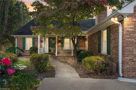 800 Buffington Ct, Winston Salem, NC 27104