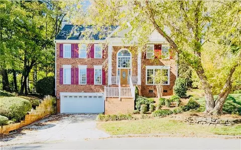 4303 Quail Canyon Ct, Greensboro, NC 27410