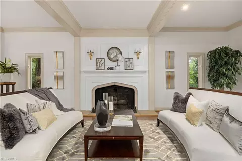 Living - 201 Cascade Dr, High Point, NC 27265 photo 2 of 4