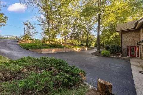 Exterior - 201 Cascade Dr, High Point, NC 27265 photo 10 of 11
