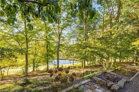 Exterior - 201 Cascade Dr, High Point, NC 27265 photo 6 of 11