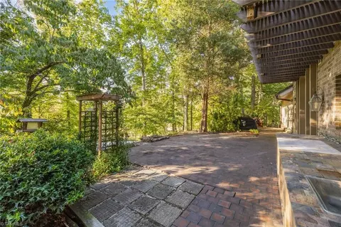 Exterior - 201 Cascade Dr, High Point, NC 27265 photo 5 of 11