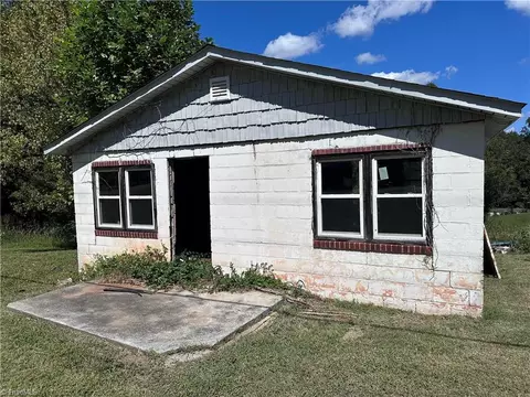2082 W Us Highway 64, Mocksville, NC 27028