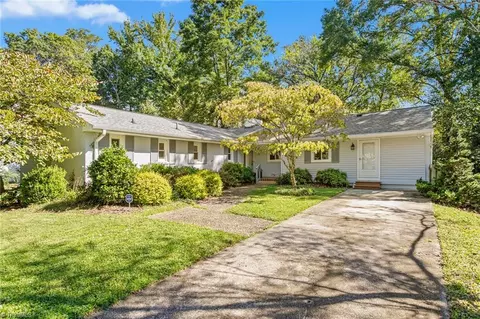 104 Beverly Pl, Greensboro, NC 27403