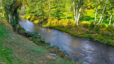 View/Area - 379 Turtle Ridge Rd, Sparta, NC 28675 photo 5 of 7