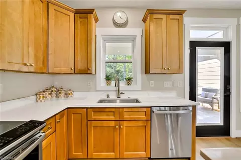 Kitchen - 379 Turtle Ridge Rd, Sparta, NC 28675 photo 4 of 6