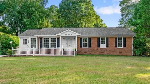 1950 Front St W, Burlington, NC 27215