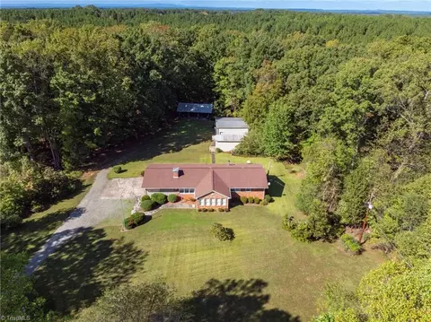 1157 Simpson Rd, Stokesdale, NC 27357