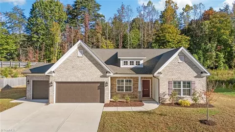 2449 Redwood Hill Run, Kernersville, NC 27284