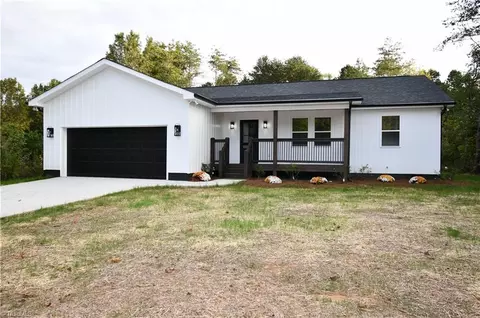 104 Whispering Pines Ln, King, NC 27021
