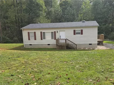 1770 Arbor Grove Baptist Ch Rd, Roaring River, NC 28669