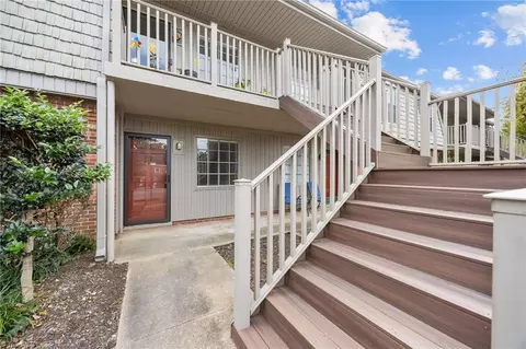 3812 Country Club Rd #D, Winston Salem, NC 27104