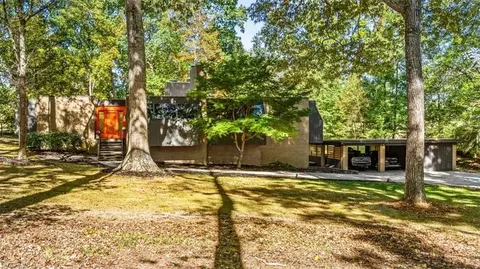 4800 Oakcliffe Rd, Greensboro, NC 27406
