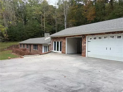 8244 Nc Highway 16 N, Millers Creek, NC 28651